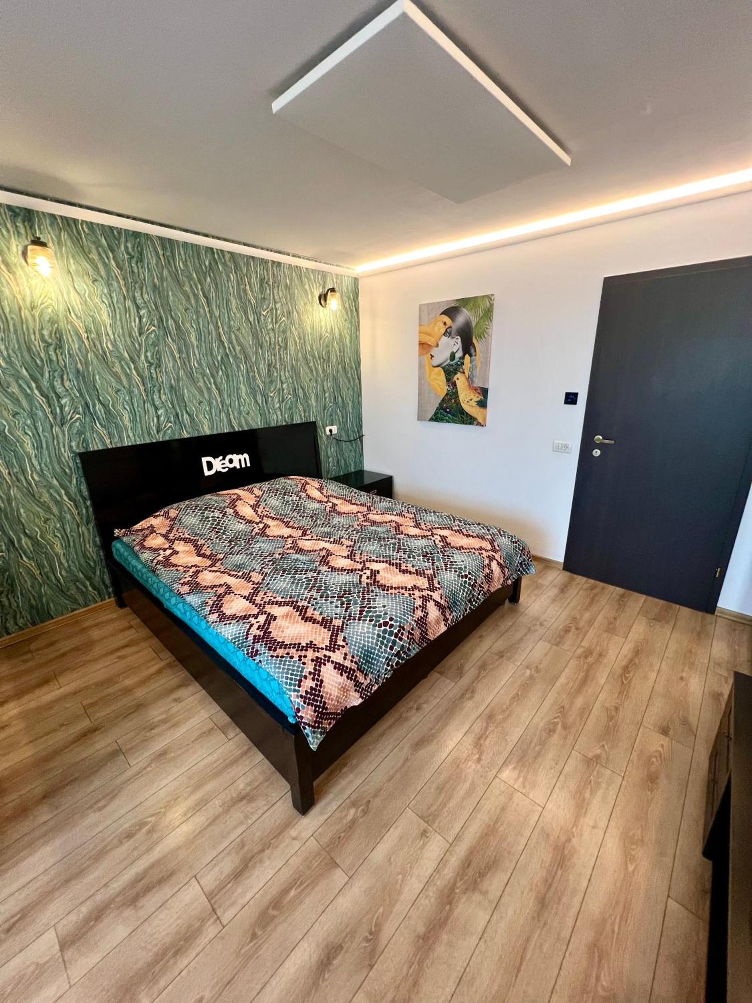 Apartament 2 Venturo Victoriei Wi-Fi Self Check-In Braszów Zewnętrze zdjęcie