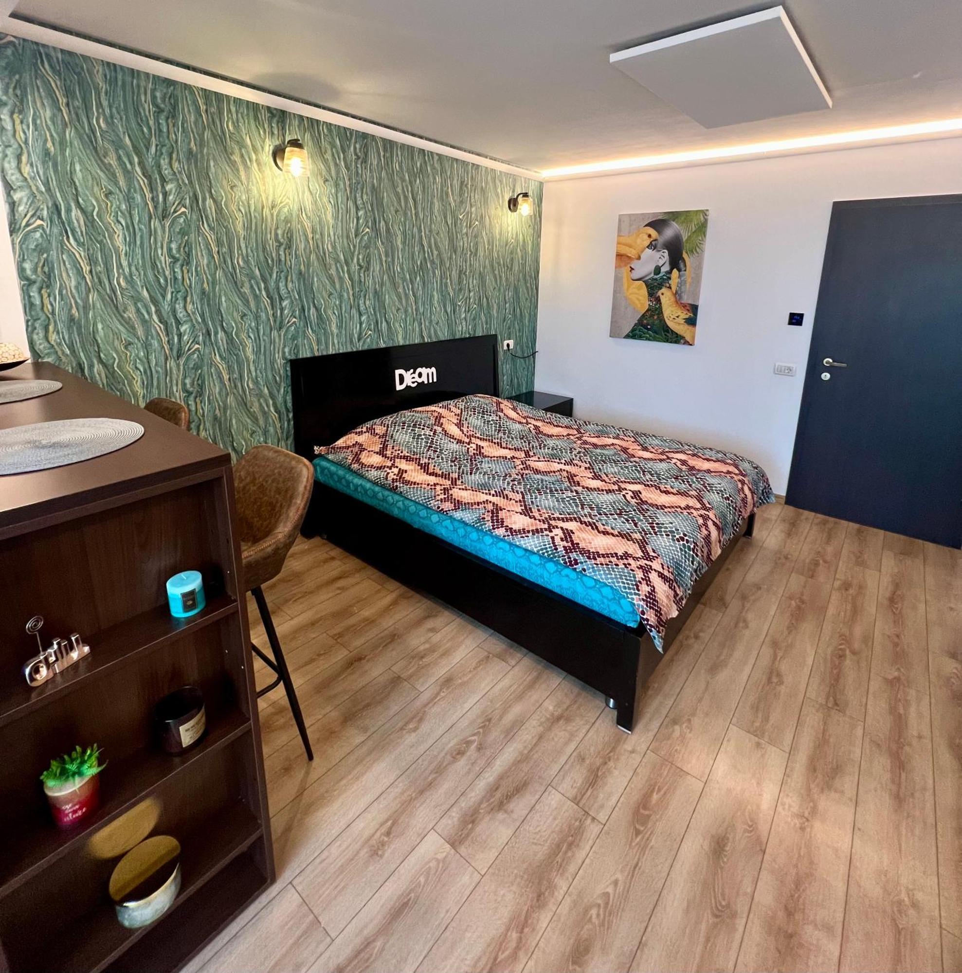 Apartament 2 Venturo Victoriei Wi-Fi Self Check-In Braszów Zewnętrze zdjęcie